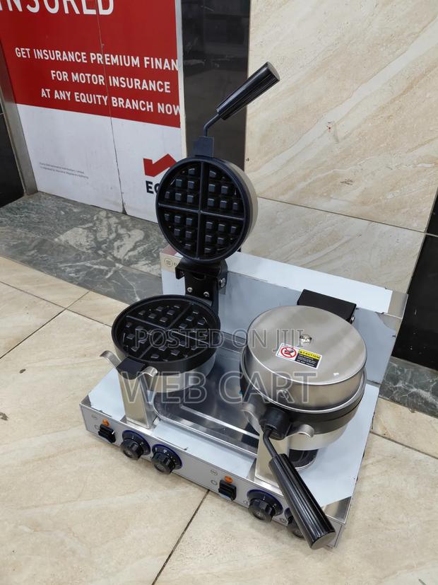 Commercial Breakfast Waffle Maker - thumbnail 2