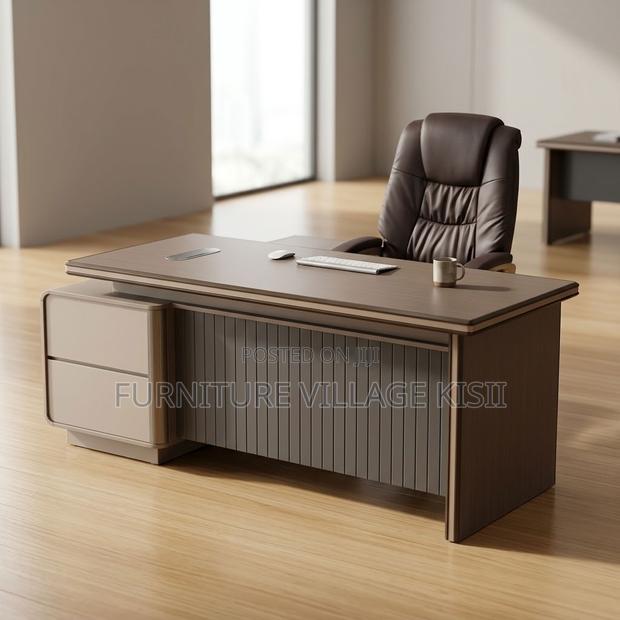 2M Executive Office Desk - thumbnail 2