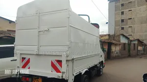 Toyota Dyna 2014 White