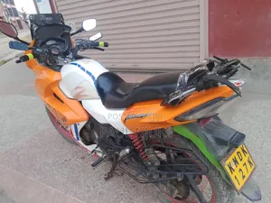 Hero Karizma ZMR 2013 White