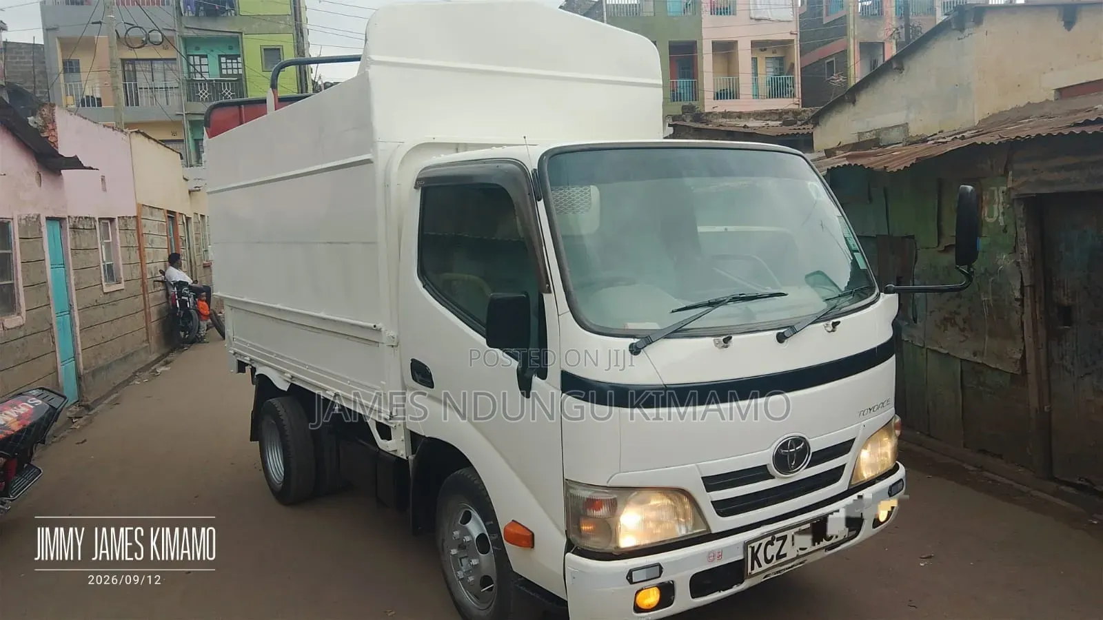 Toyota Dyna 2014 White