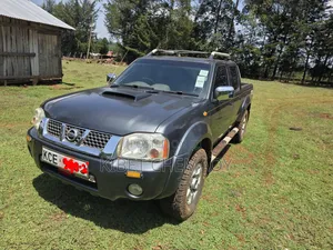 Nissan NP300 2015 Black