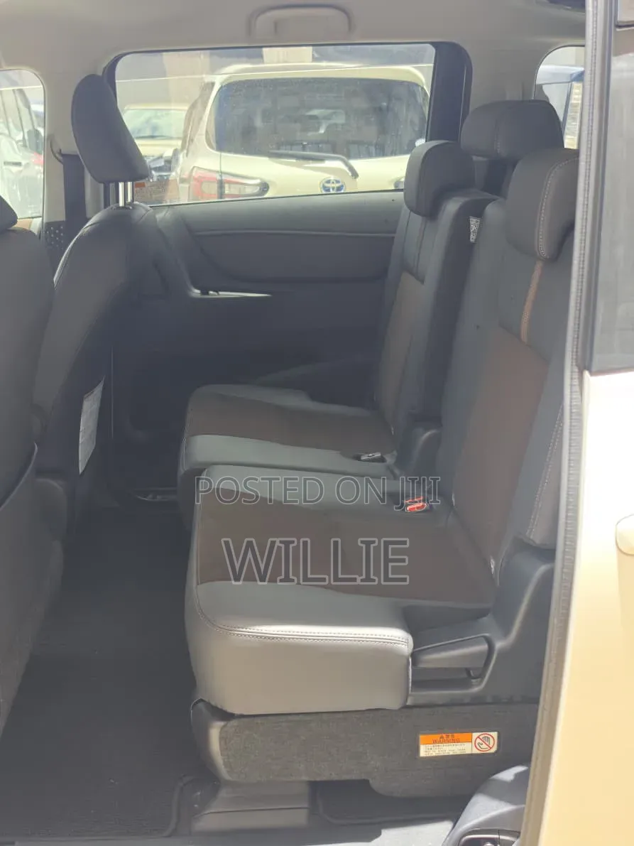 Toyota Sienta 2019 White