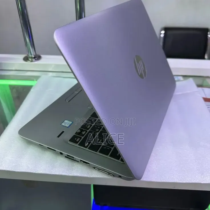Laptop HP EliteBook 820 G3 8GB Intel Core i5 SSD 256GB
