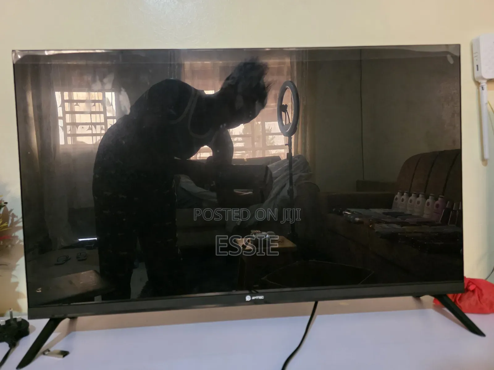 Amtec TV 32inches