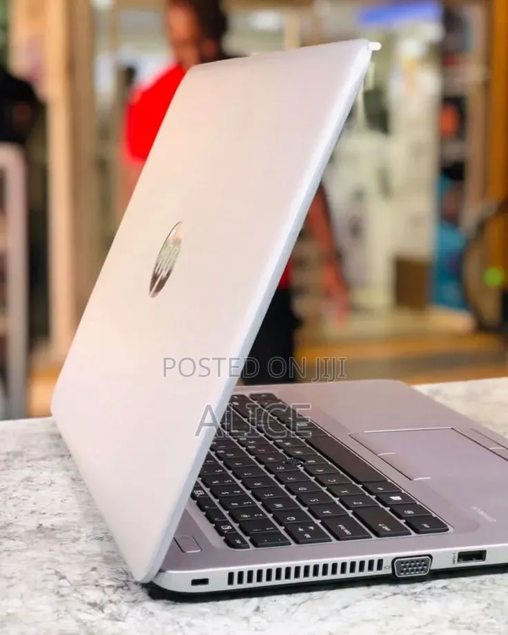 Laptop HP EliteBook 820 G3 8GB Intel Core i5 SSD 256GB