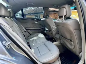 Mercedes-Benz E200 2010 Gray