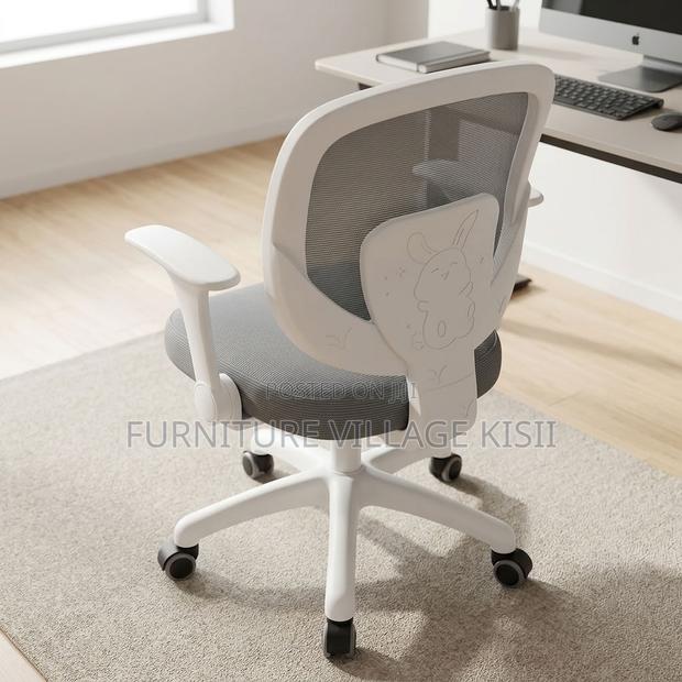 Ergonomic Mesh Task Chair - thumbnail 7