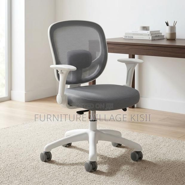 Ergonomic Mesh Task Chair - thumbnail 8