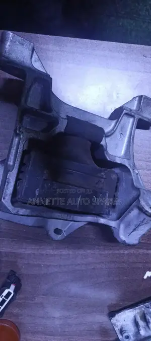 CX5 Engine Mount