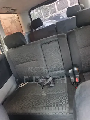 Toyota Voxy 2005 Pearl