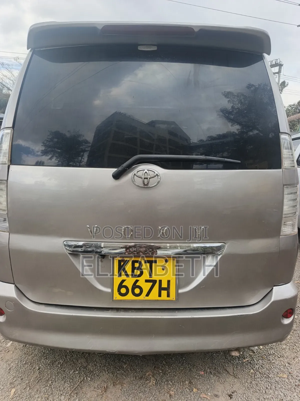 Toyota Voxy 2005 Pearl