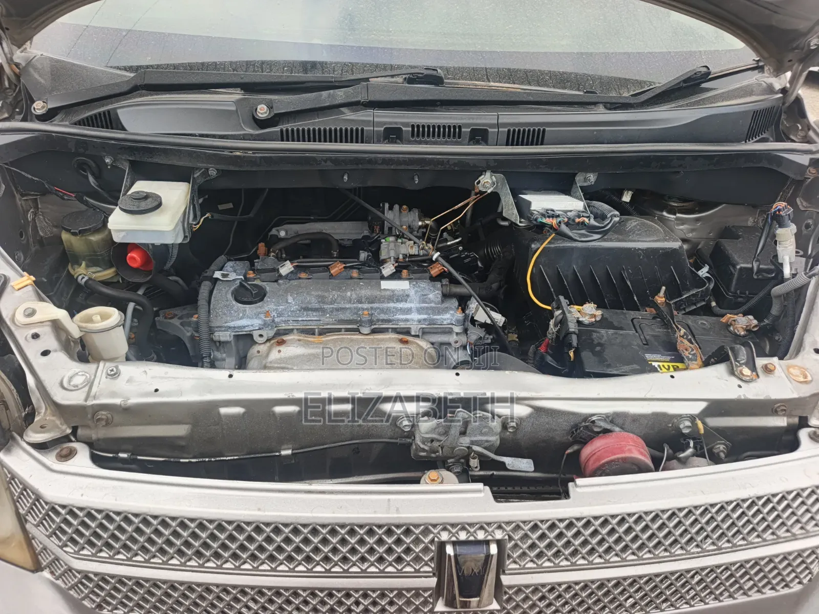 Toyota Voxy 2005 Pearl