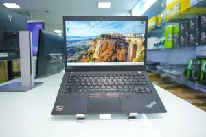 Laptop Lenovo ThinkPad T490s 32GB Intel Core i7 SSD 512GB
