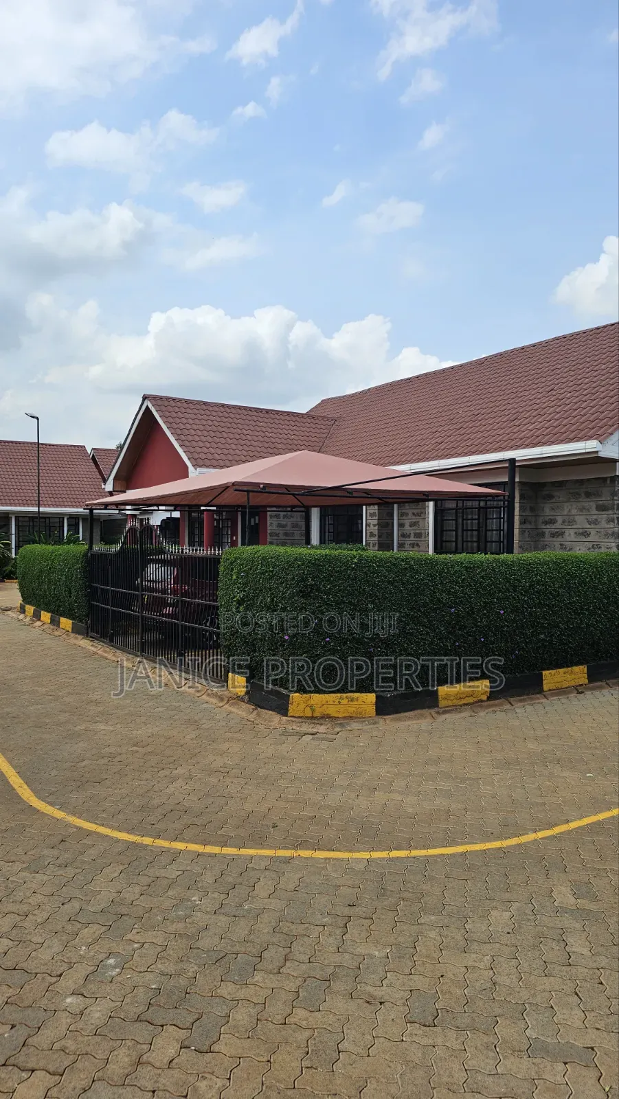 3bdrm Bungalow in Orchard Iii, Kenyatta Road / Theta  for rent