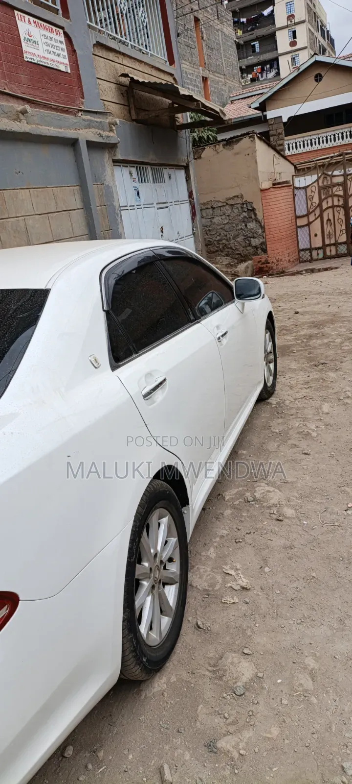 Toyota Crown 2012 White