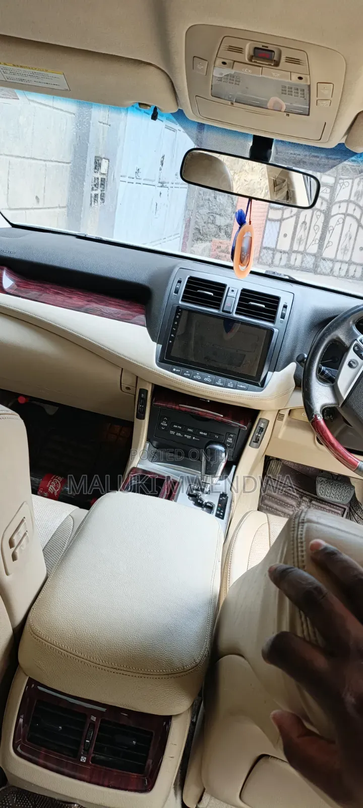 Toyota Crown 2012 White