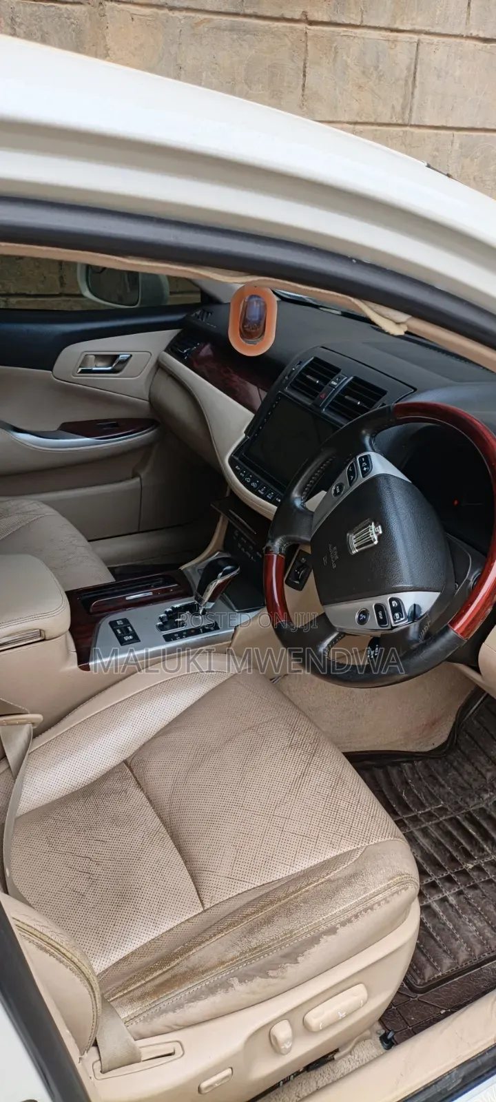Toyota Crown 2012 White