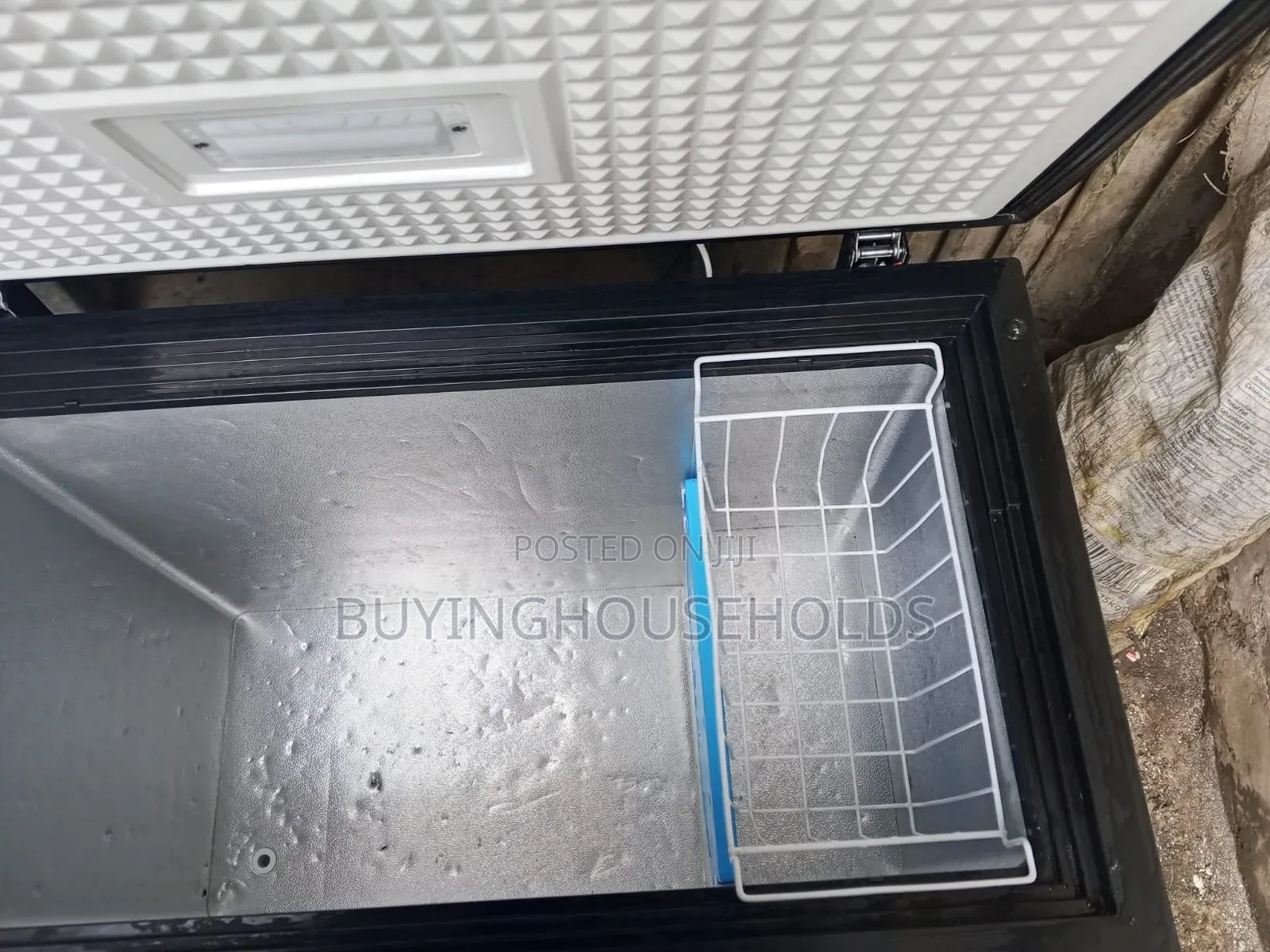 Vision Plus 200L Chest Freezer