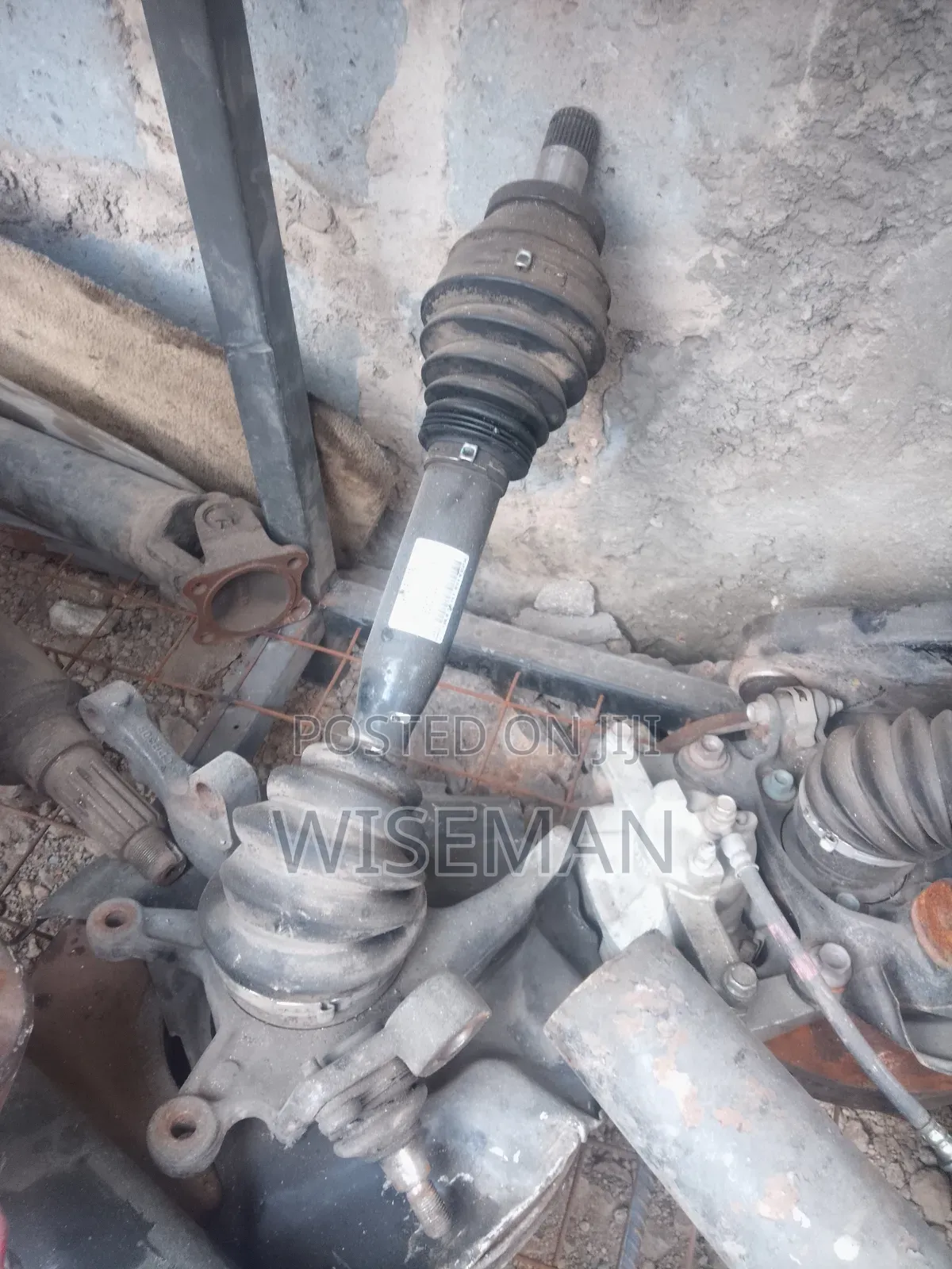 Range Rover Front Hub and Drive Shaft