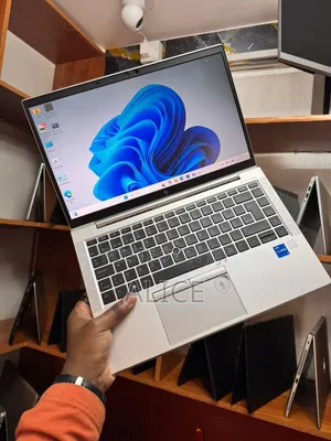 New Laptop HP EliteBook 840 G8 8GB Intel Core i5 SSD 256GB