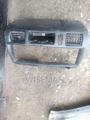 Toyota 100 Center Console