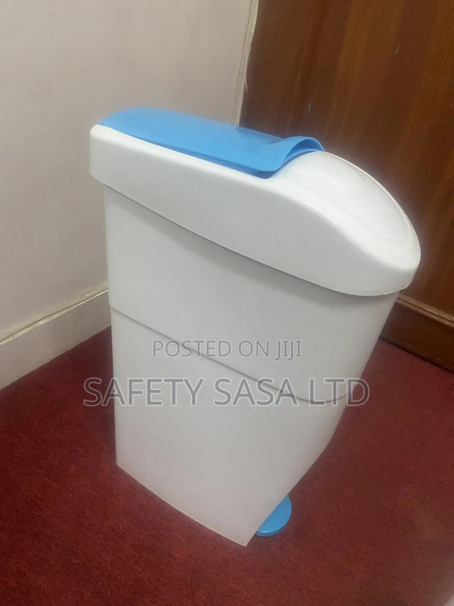 18l Sanitary Bins