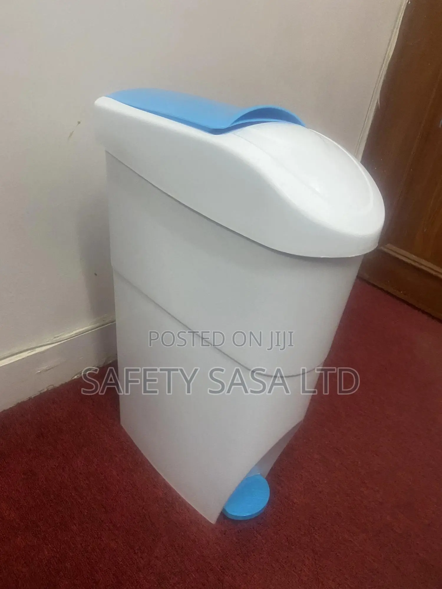 18l Sanitary Bins