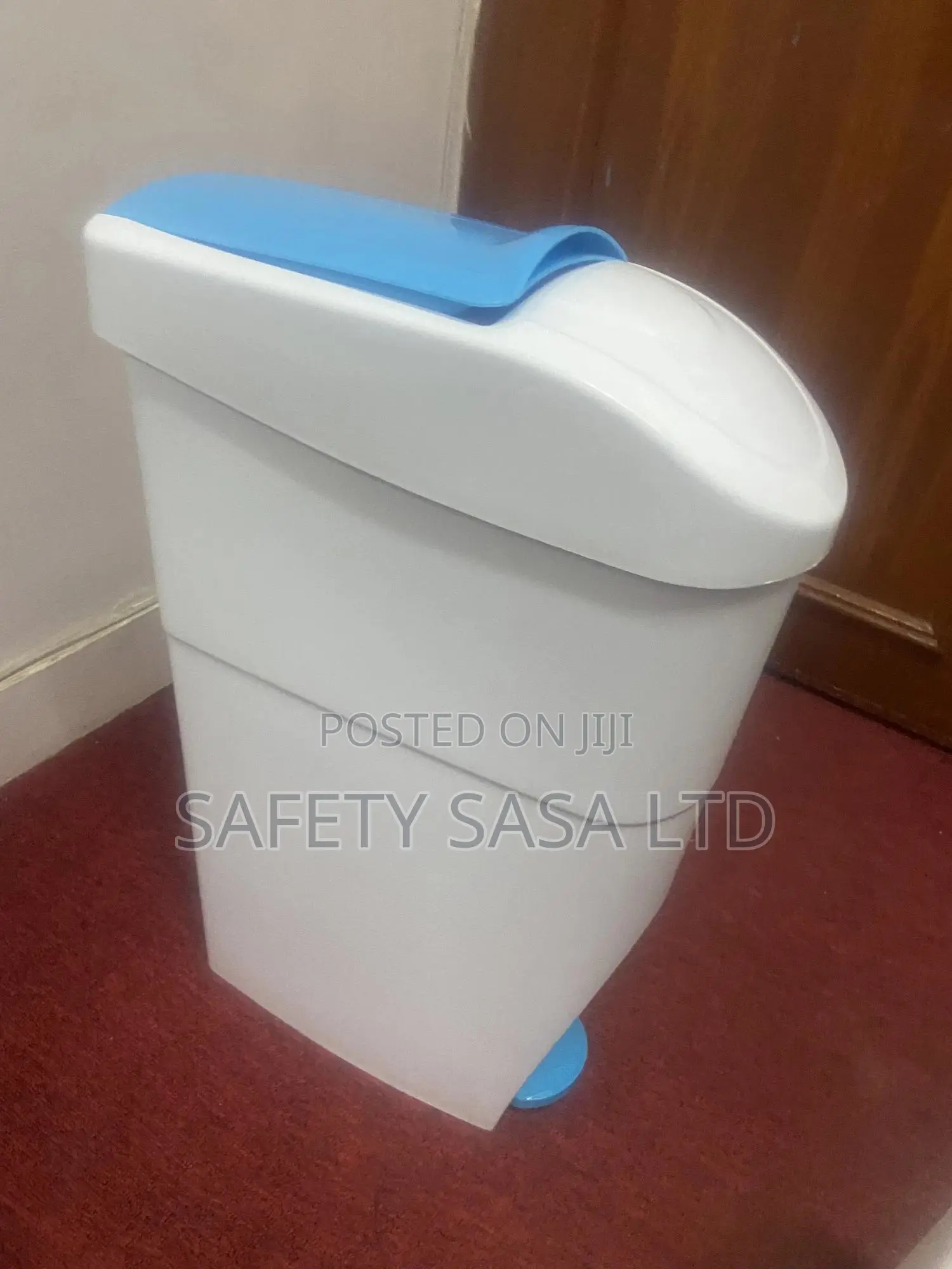 18l Sanitary Bins