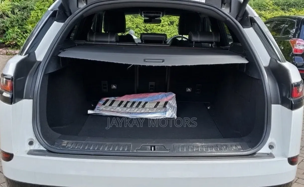Land Rover Range Rover Velar 2019 White