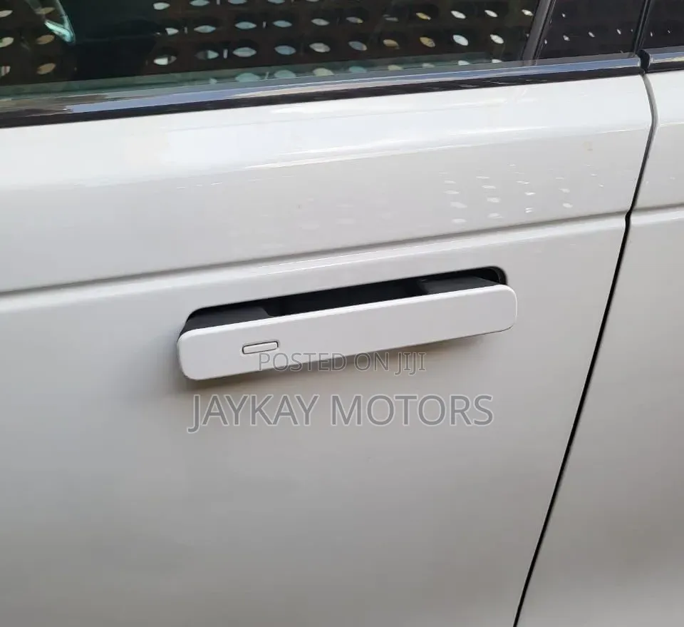 Land Rover Range Rover Velar 2019 White