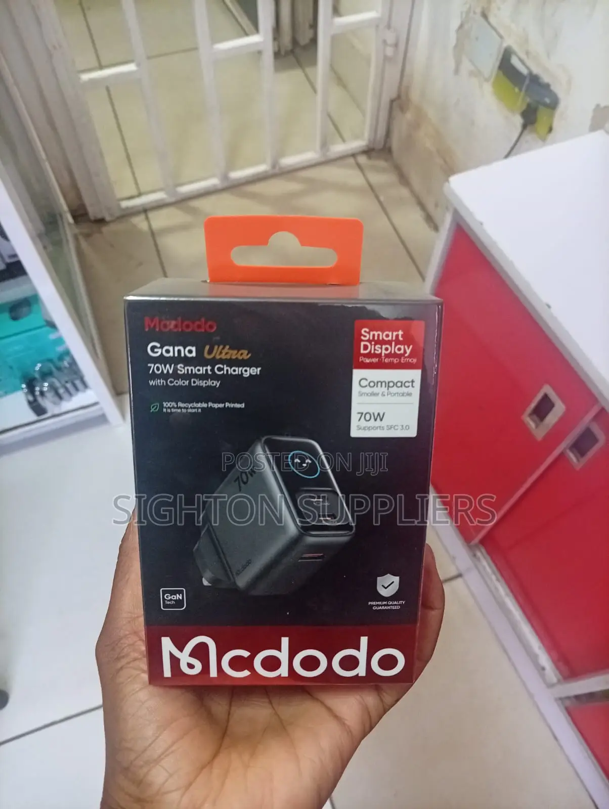 70W Smart Charger With Color Display