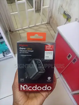 70W Smart Charger With Color Display