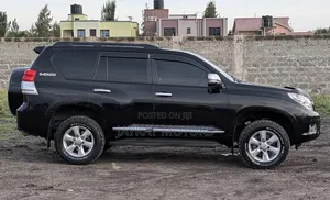 Toyota Land Cruiser Prado 2012 Black