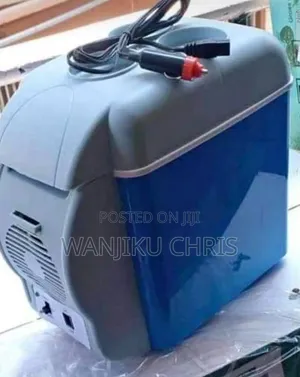 Mini Car Refrigerator 7.5litres(DC Powered)