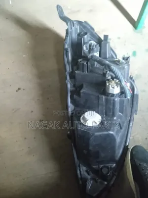 Toyota Aqua 2015 Headlight