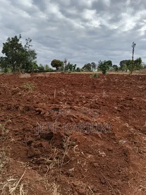 Land in Siakago