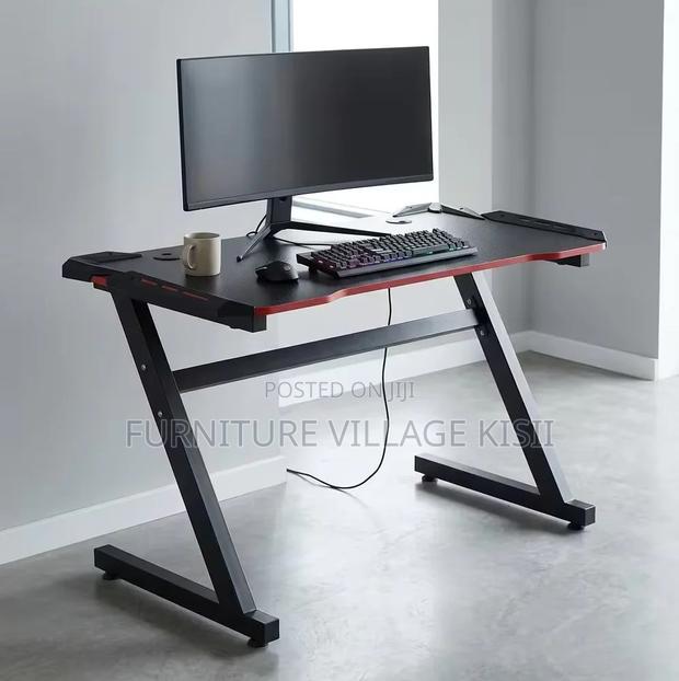 1.2M Black Lightned Gaming Table. - thumbnail 3