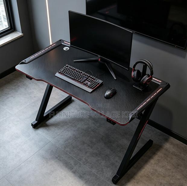 1.2M Black Lightned Gaming Table. - thumbnail 6