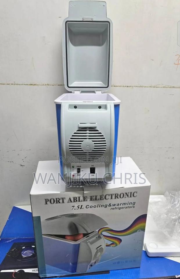 7.5l Car Portable Mini Refrigerator - thumbnail 2