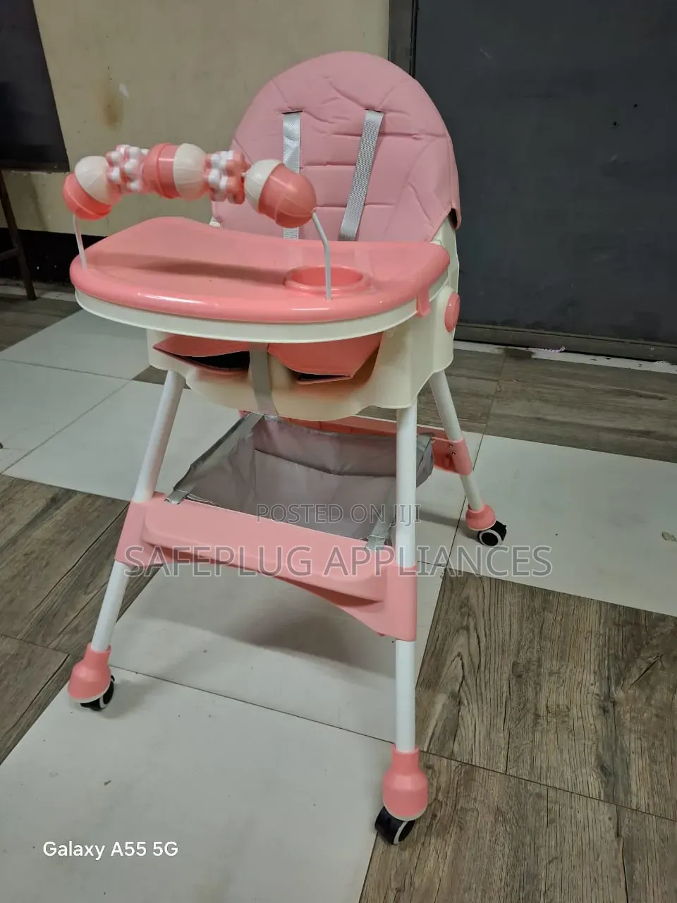 Kids Baby Feeding Chair – Practical Mealtime Seat
