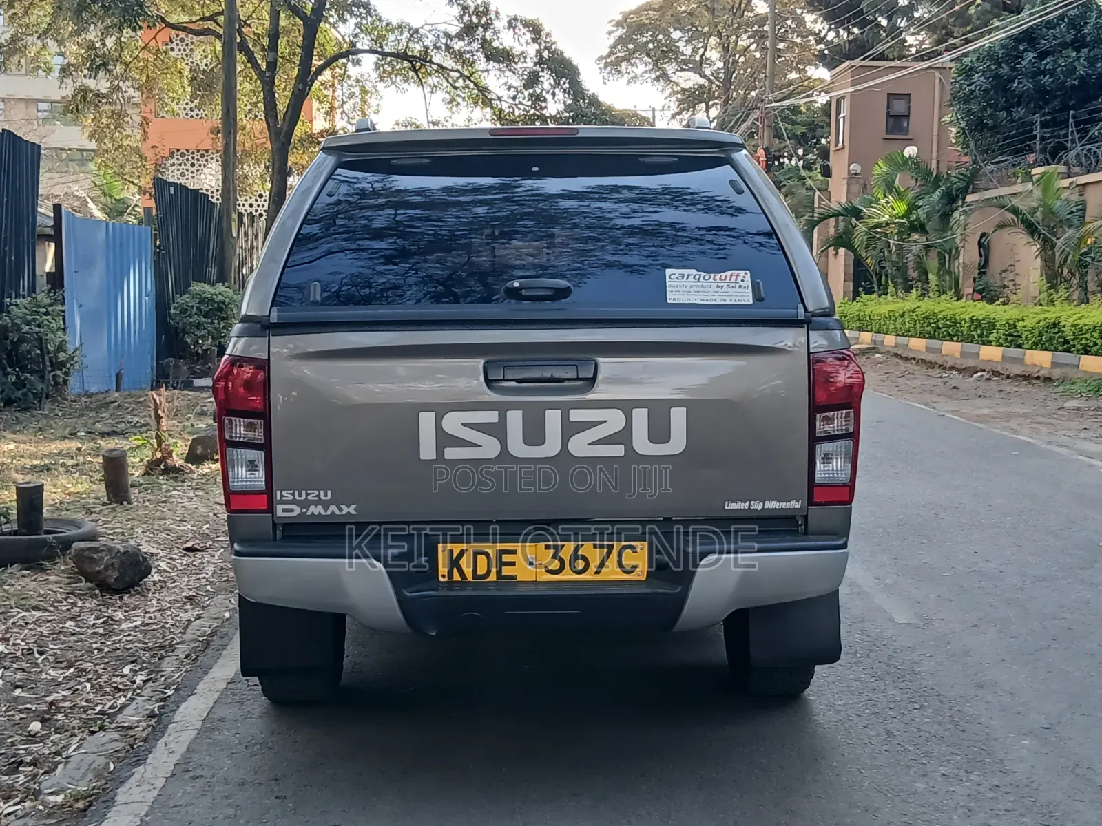 Isuzu D-MAX 2022 Gray
