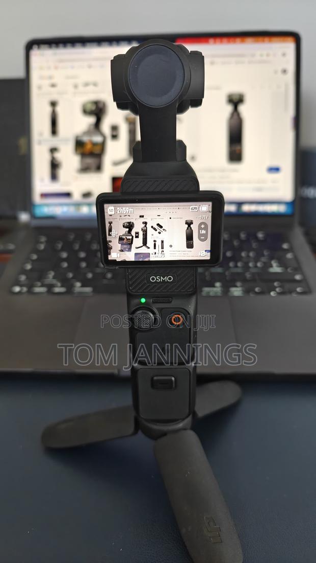 DJI Osmo Pocket 3 Creator Combo W/Accessories