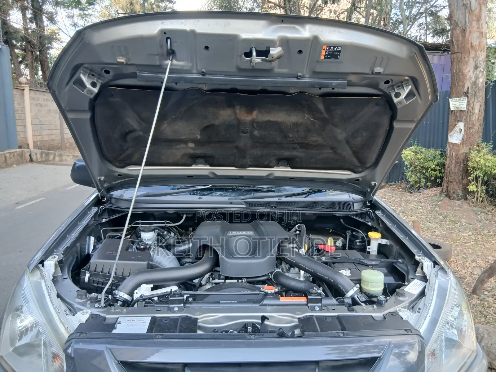 Isuzu D-MAX 2022 Gray