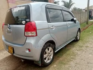 Toyota Porte 1.5 FWD 2013 Blue