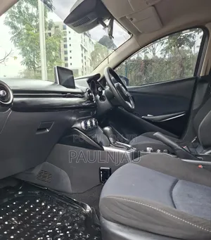 Mazda Demio 2015