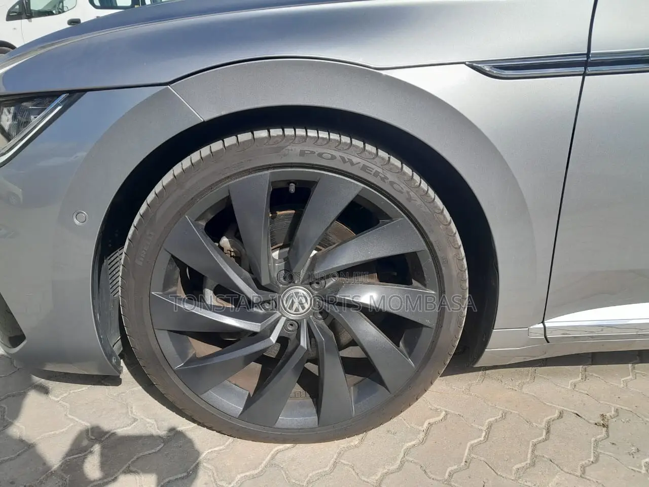 Volkswagen Arteon 2.0T SE R-Line w/20 AWD 4MOTION 2019 Silver