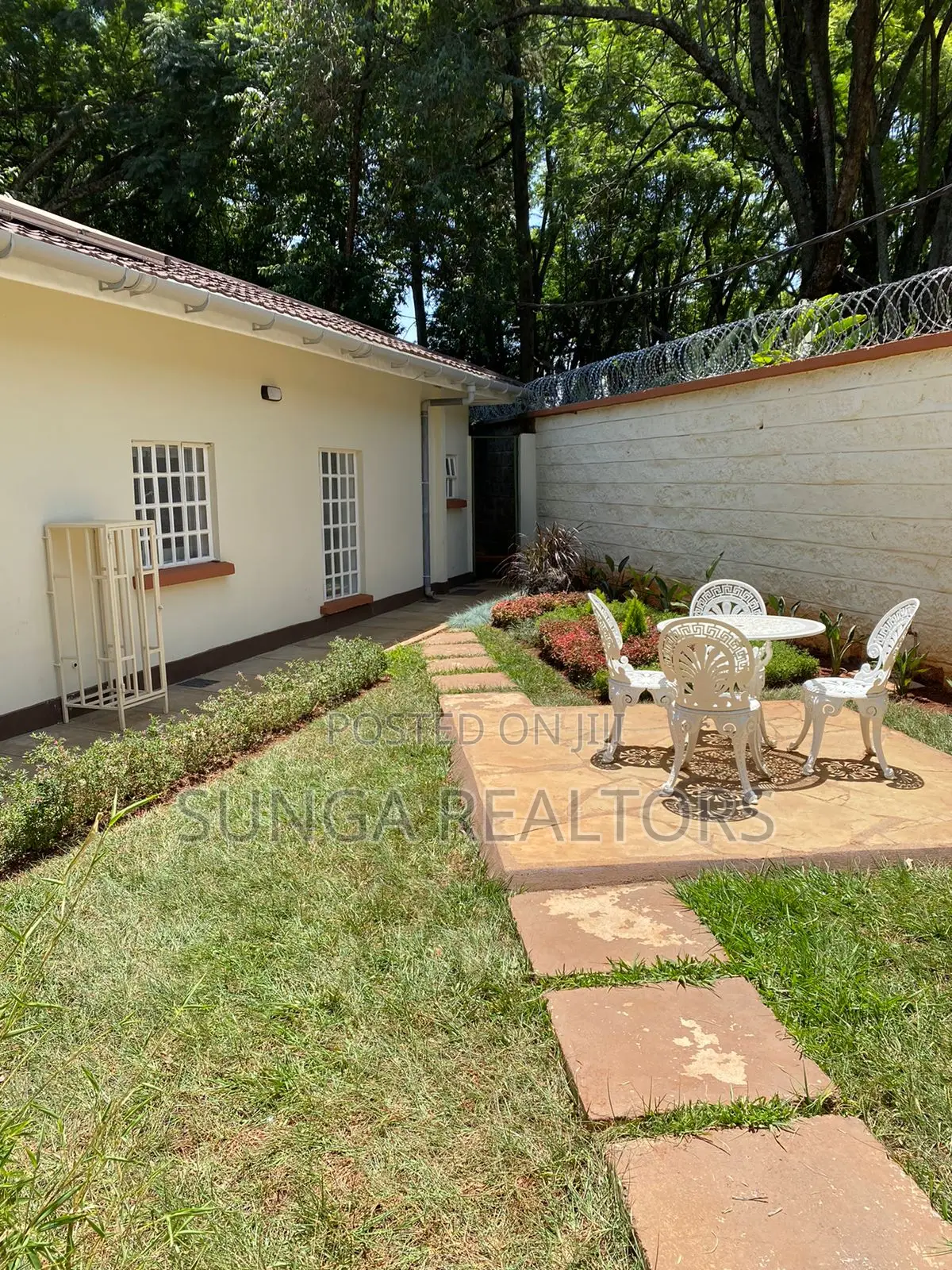 2bdrm Bungalow in Spring Valley for rent