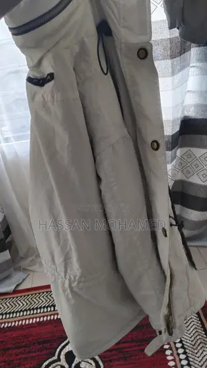 FILA Winter Jacket / Waterproof Insulated Parka – White – Size 10