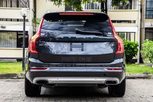 Volvo XC90 T6 Momentum 7 Passenger AWD 2020